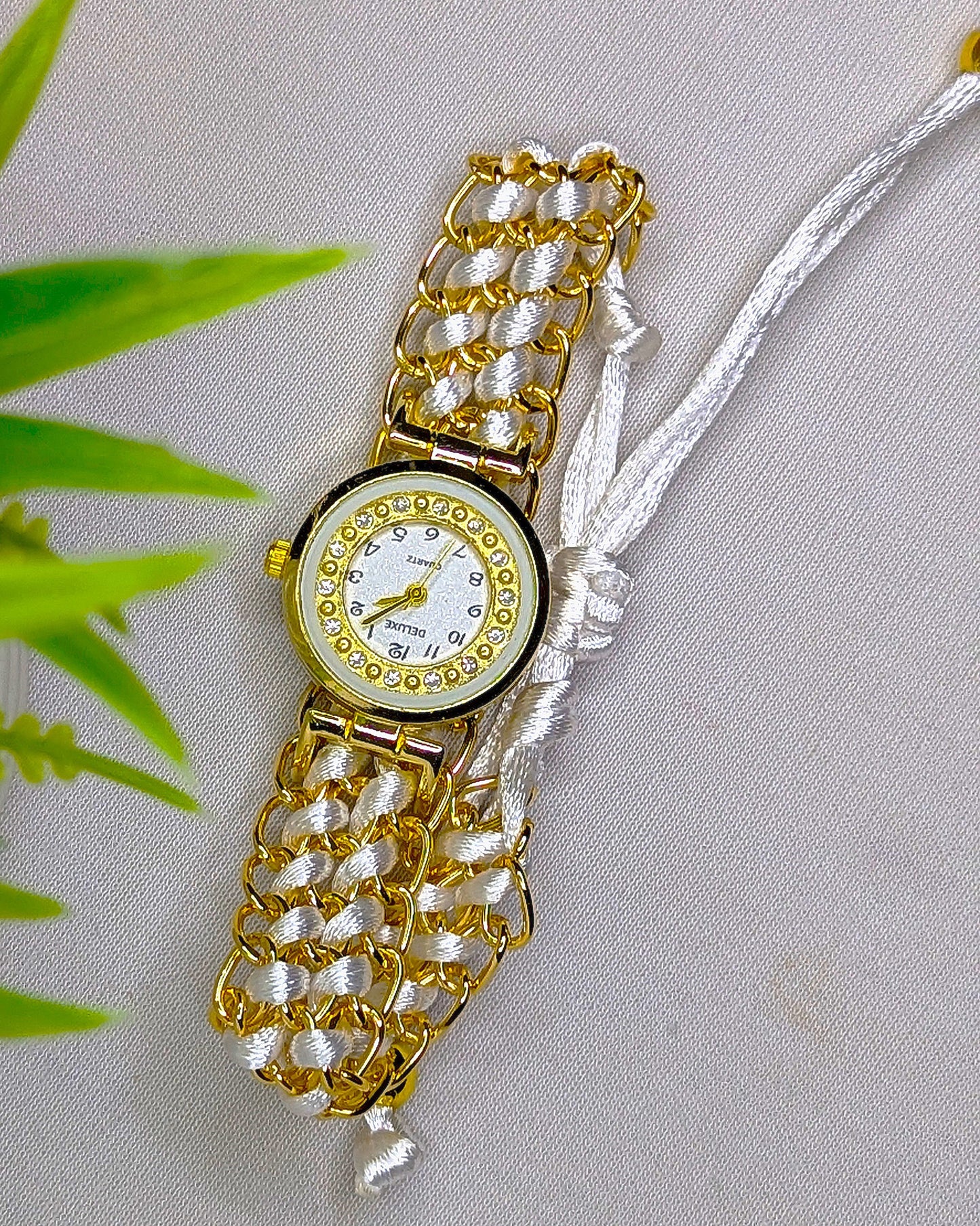 Elegant Women's Gold Chain & Satin Weave Wristwatch