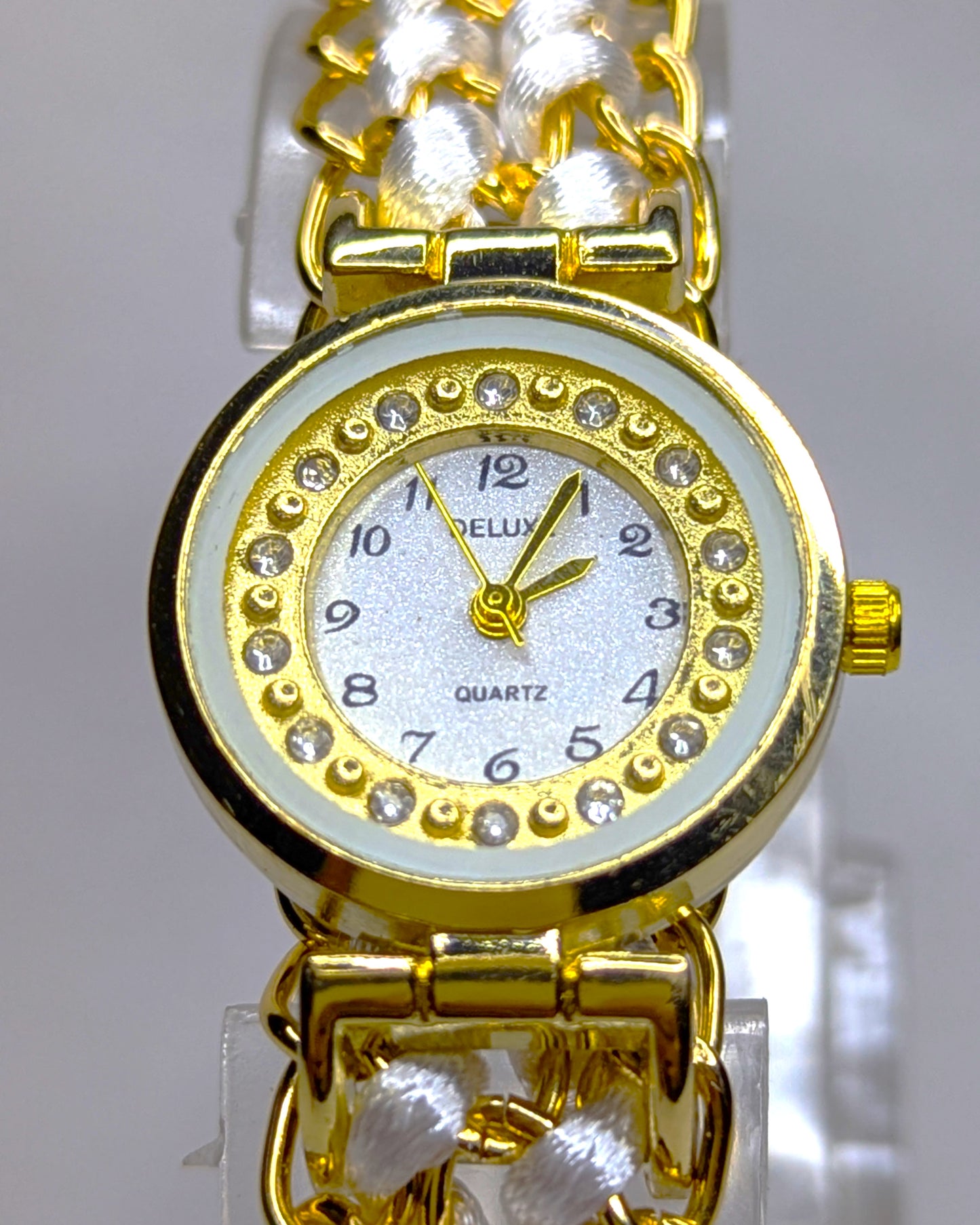 Elegant Women's Gold Chain & Satin Weave Wristwatch